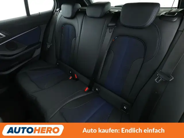 BMW 1 Series view 14