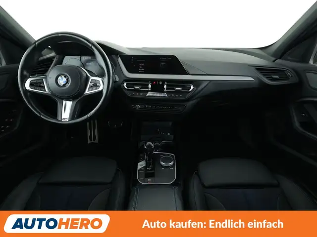 BMW 1 Series view 12