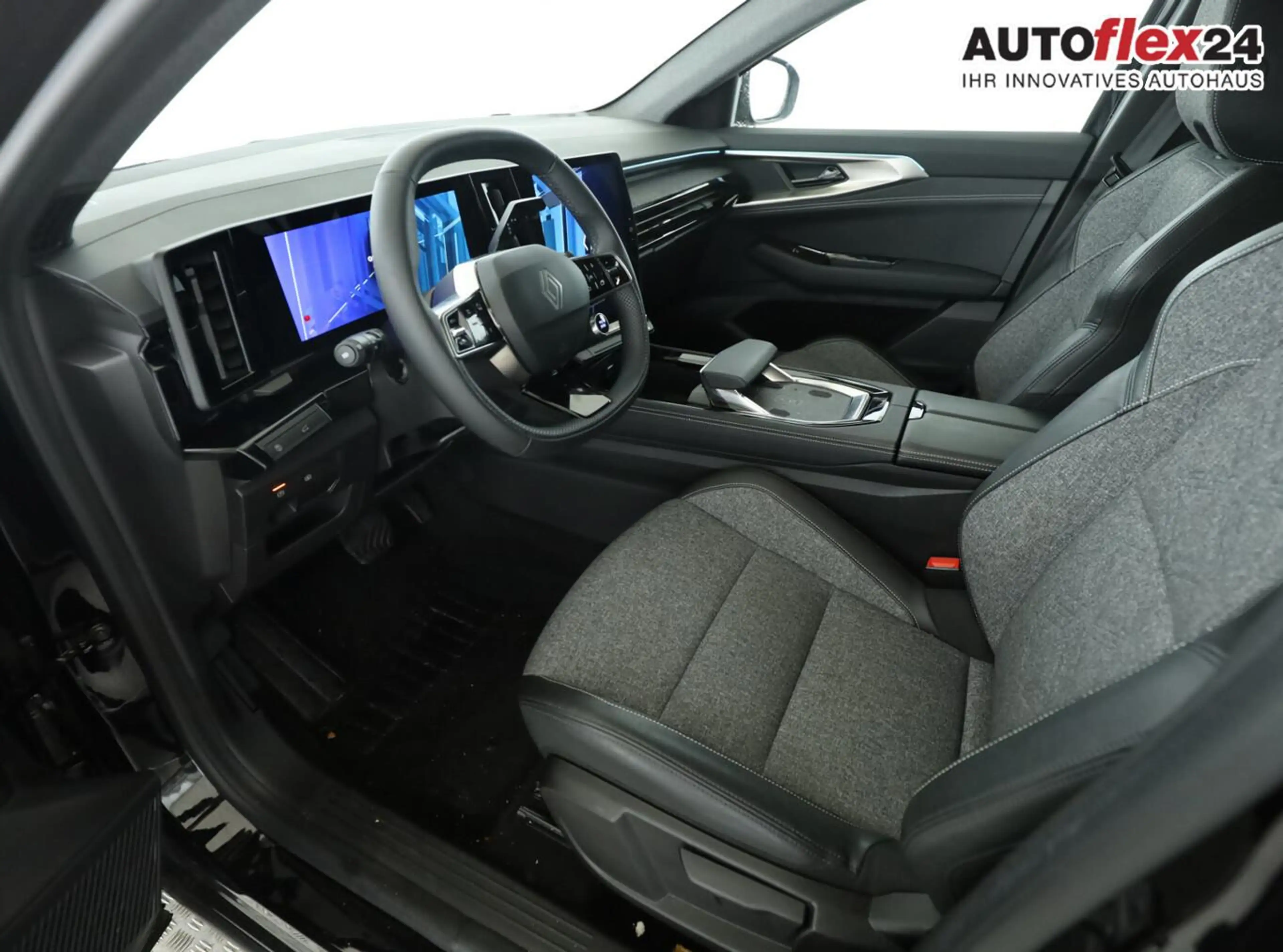 Renault Rafale Techno Pano WinterP ACC Nav eHK Kam 20Z 96 kW (... — photo 4
