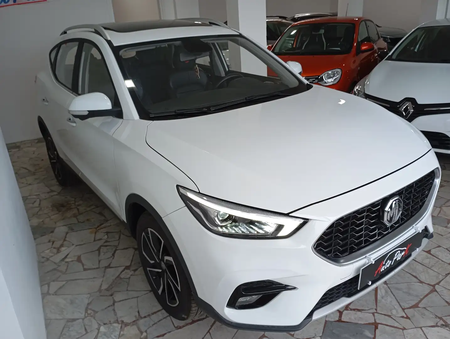 MG ZS 1.0T-GDI Luxury Bianco - 2