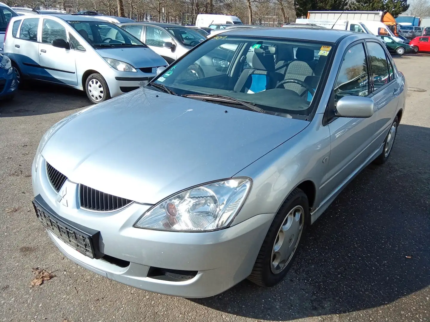 Mitsubishi Lancer Limousin Comfort Lim. Kein Tüv Silber - 1
