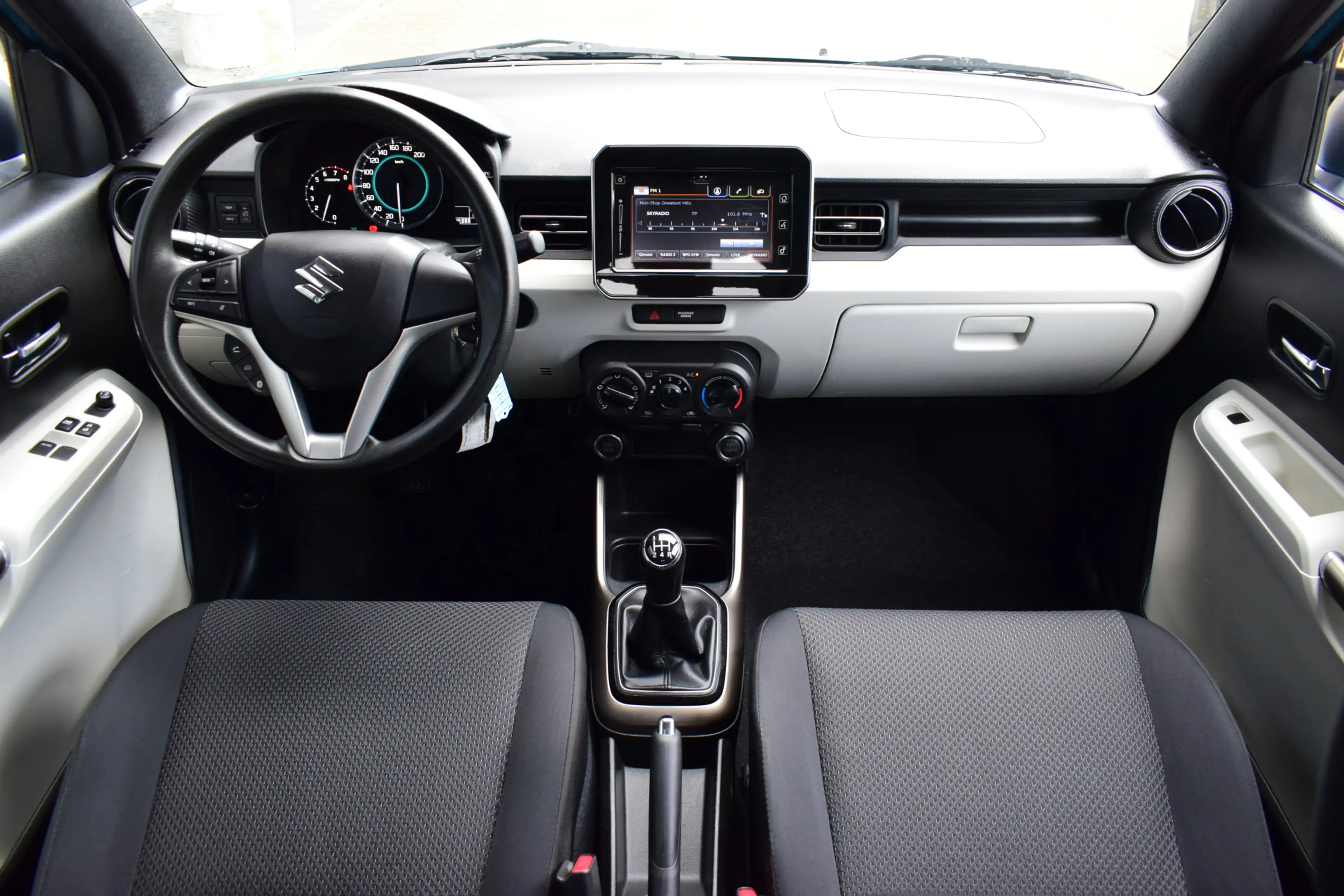 Suzuki Ignis 1.2 Select | Trekhaak | Navigatie | Camera | Airco — photo 3
