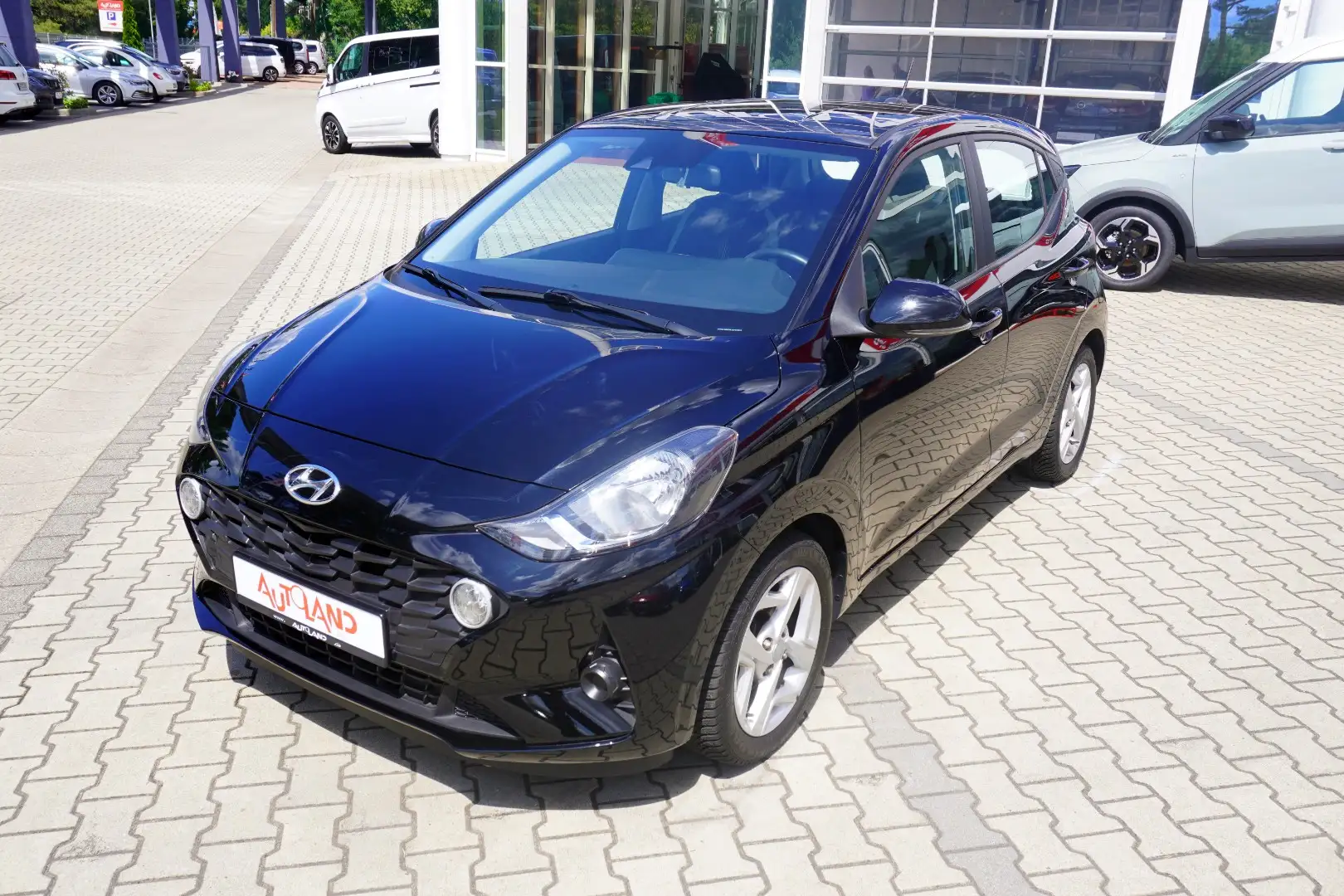 Hyundai i10 1.2 Trend APP LHZ Sitzheizung Tempomat DAB Nero - 2