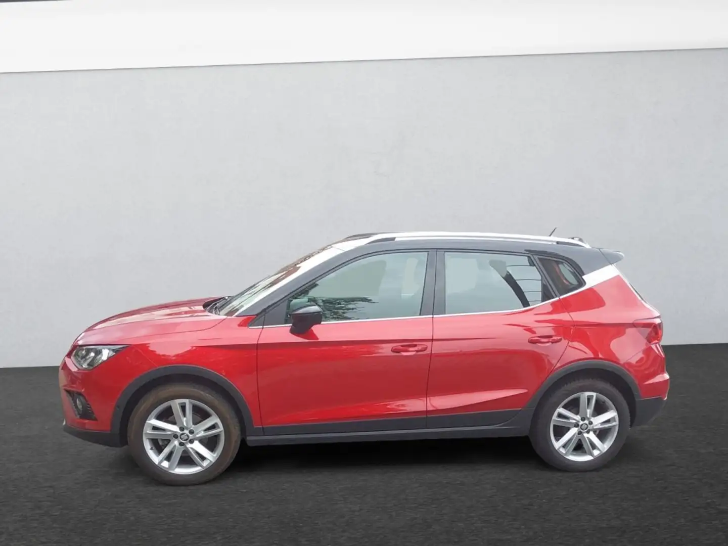 SEAT Arona 1.0 TGI FR Klimaautom. SHZg FR crvena - 2