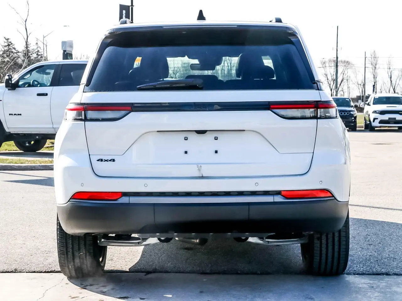 Jeep Grand Cherokee photo Jeep Grand Cherokee