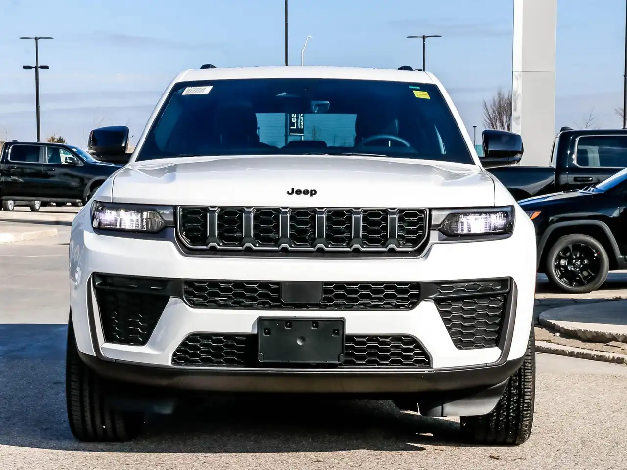 Jeep Grand Cherokee photo Jeep Grand Cherokee