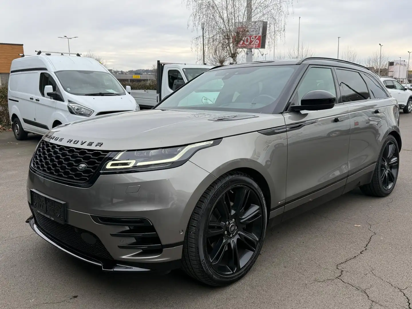 Land Rover Range Rover Velar Velar R-Dynamic SE 3,0 V6 Twinturbo Allrad Aut. Grau - 1