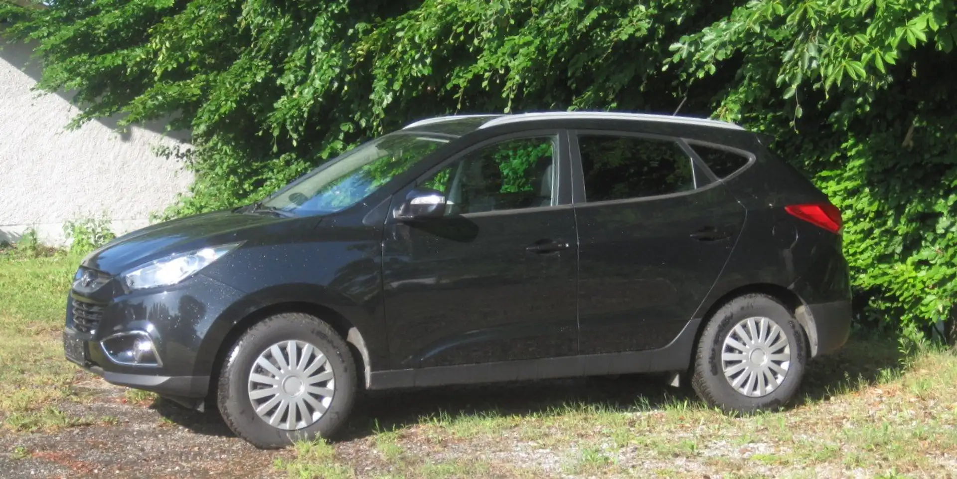 Hyundai TUCSON IX 35   2.0 CRDi 4WD Comfort Schwarz - 1