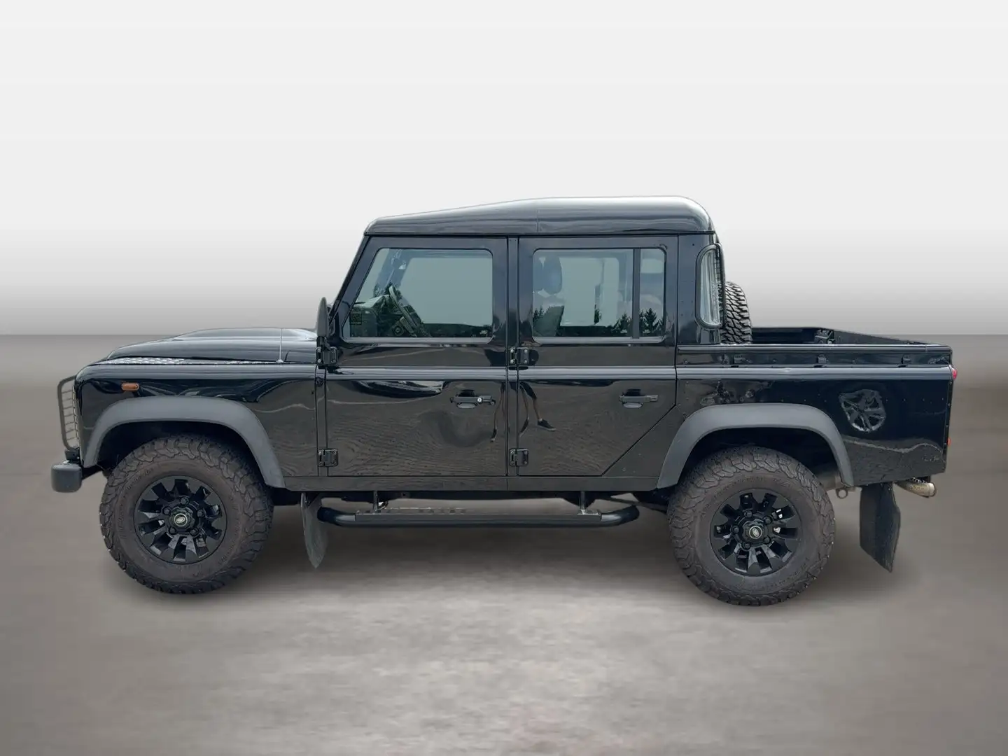 Land Rover Defender 110" DCPU E 2,2 Schwarz - 2