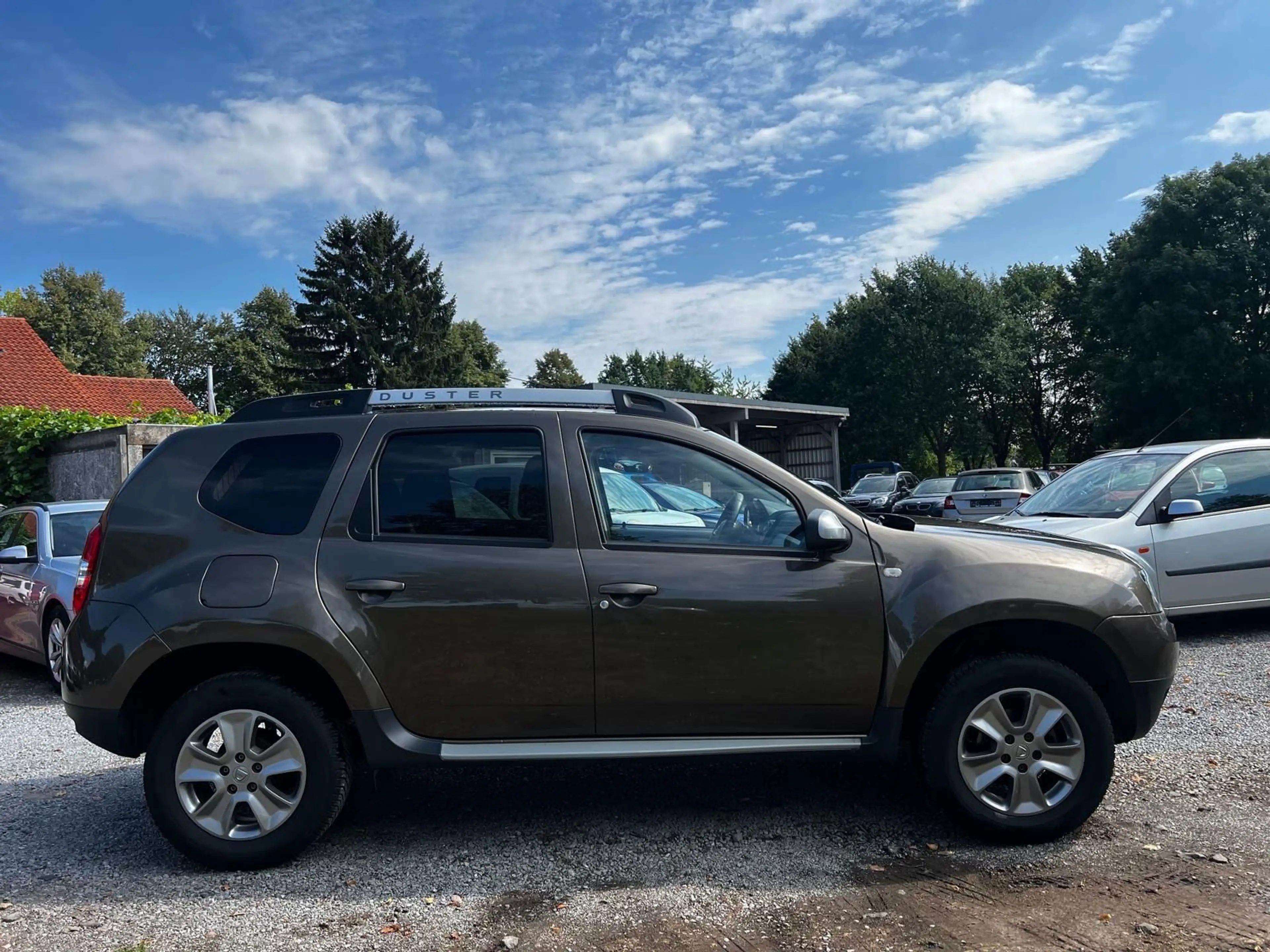 Dacia Duster 1.6 Laureate 4x2*76Tkm*1Hd*Garantie — photo 6