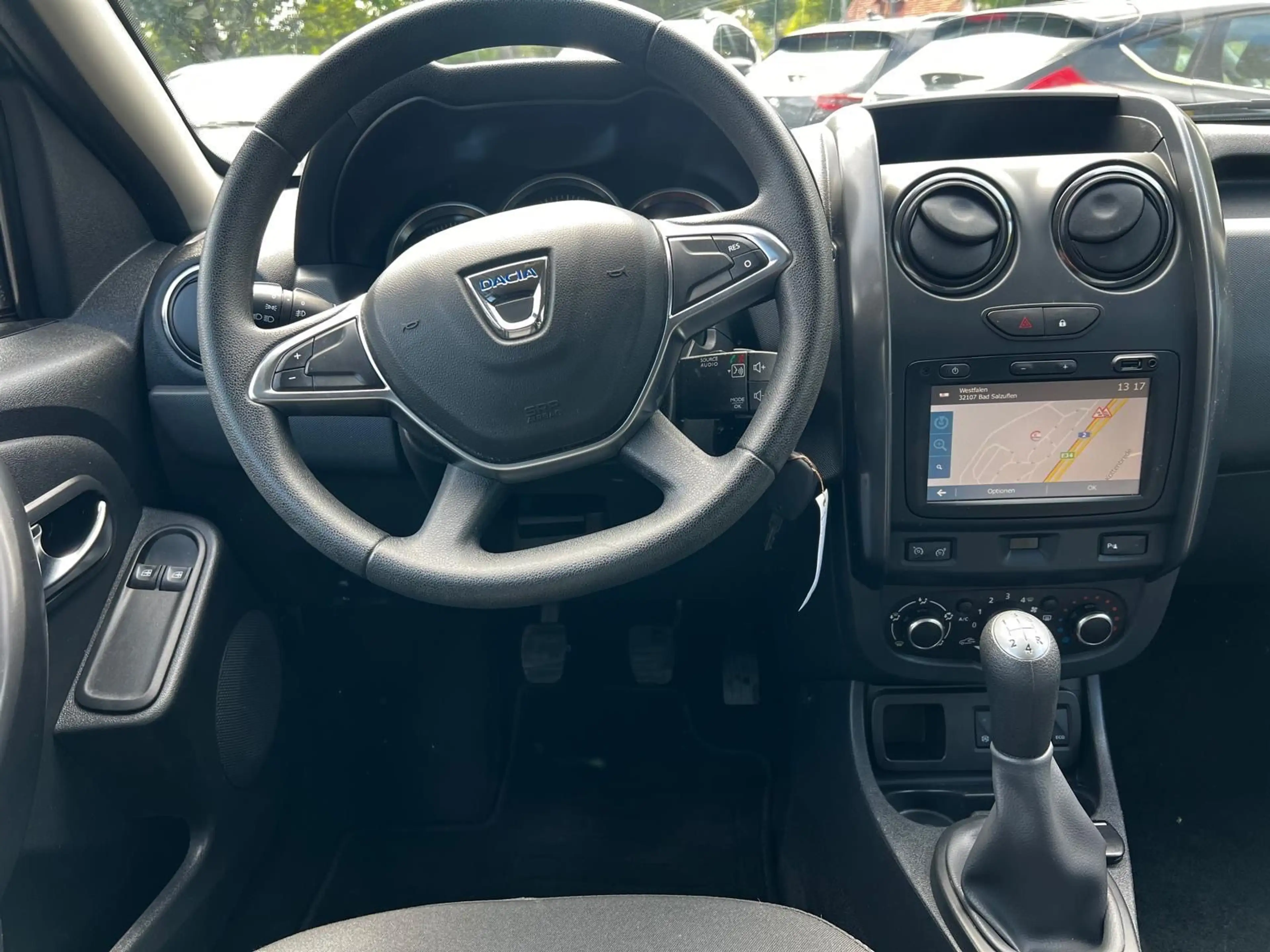 Dacia Duster 1.6 Laureate 4x2*76Tkm*1Hd*Garantie — photo 14