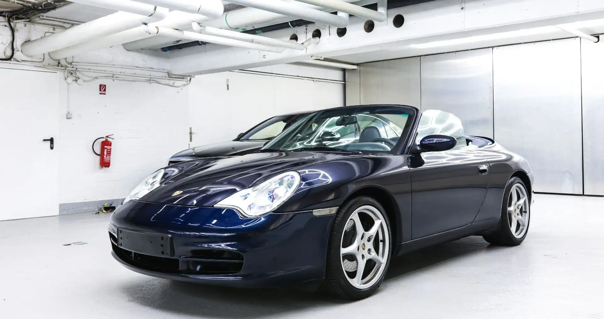 Porsche 996 Carrera 2 Cabriolet Blau - 2