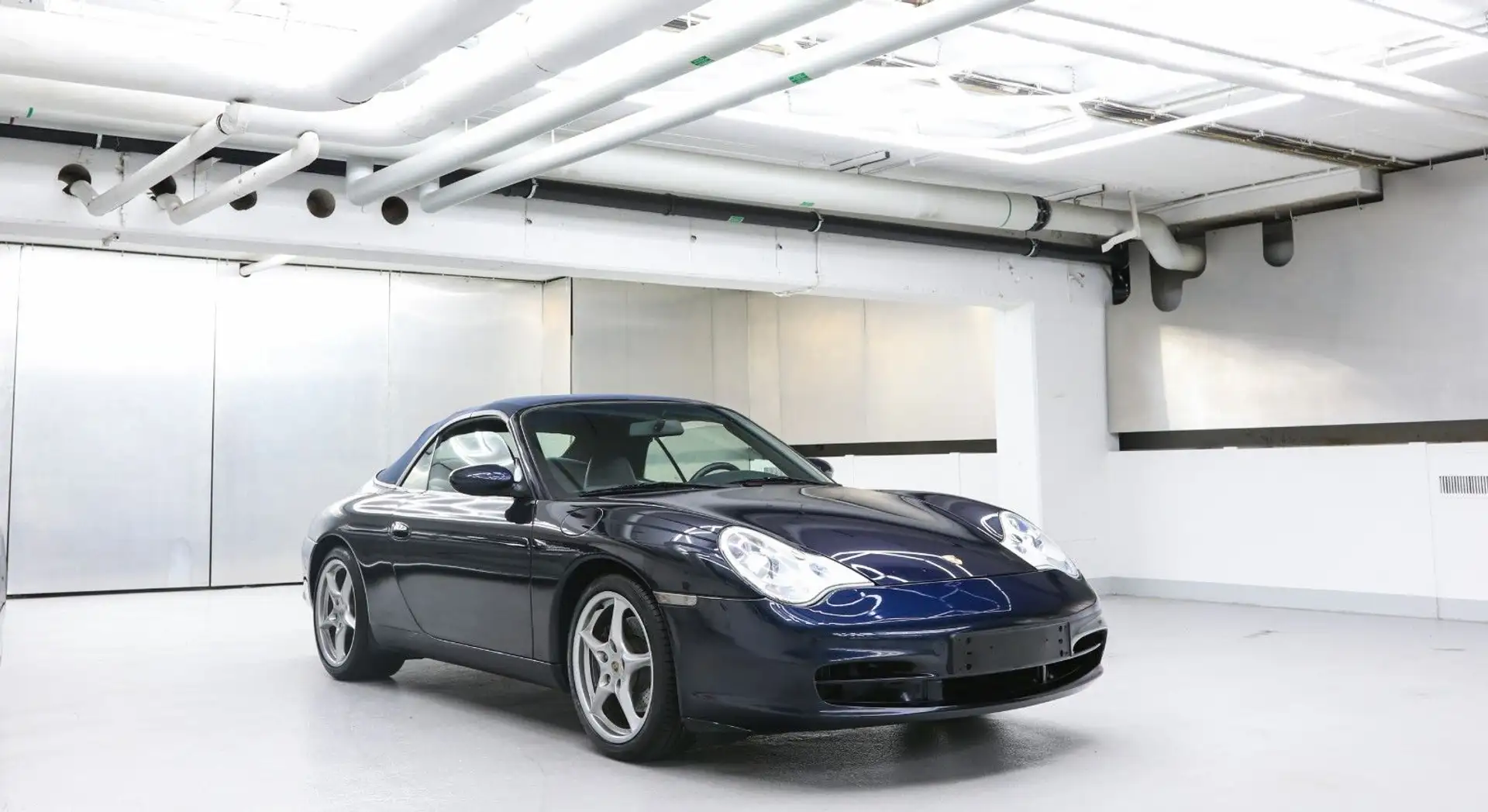 Porsche 996 Carrera 2 Cabriolet Blau - 1