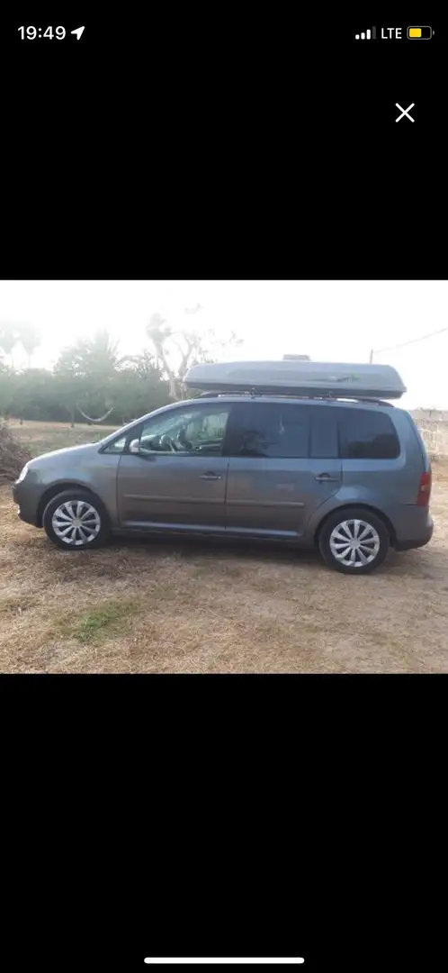 Volkswagen Touran 1.9TDI Trendline - 1