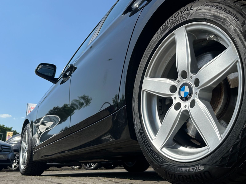 BMW 330 Baureihe 3 Touring 330d--AHK-LEDER-Sportfah. — photo 5