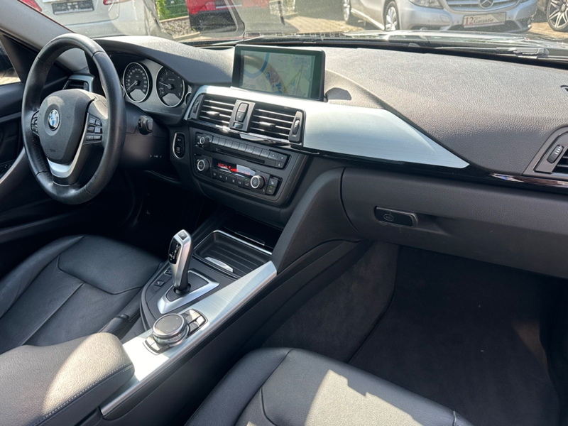 BMW 330 Baureihe 3 Touring 330d--AHK-LEDER-Sportfah. — photo 9