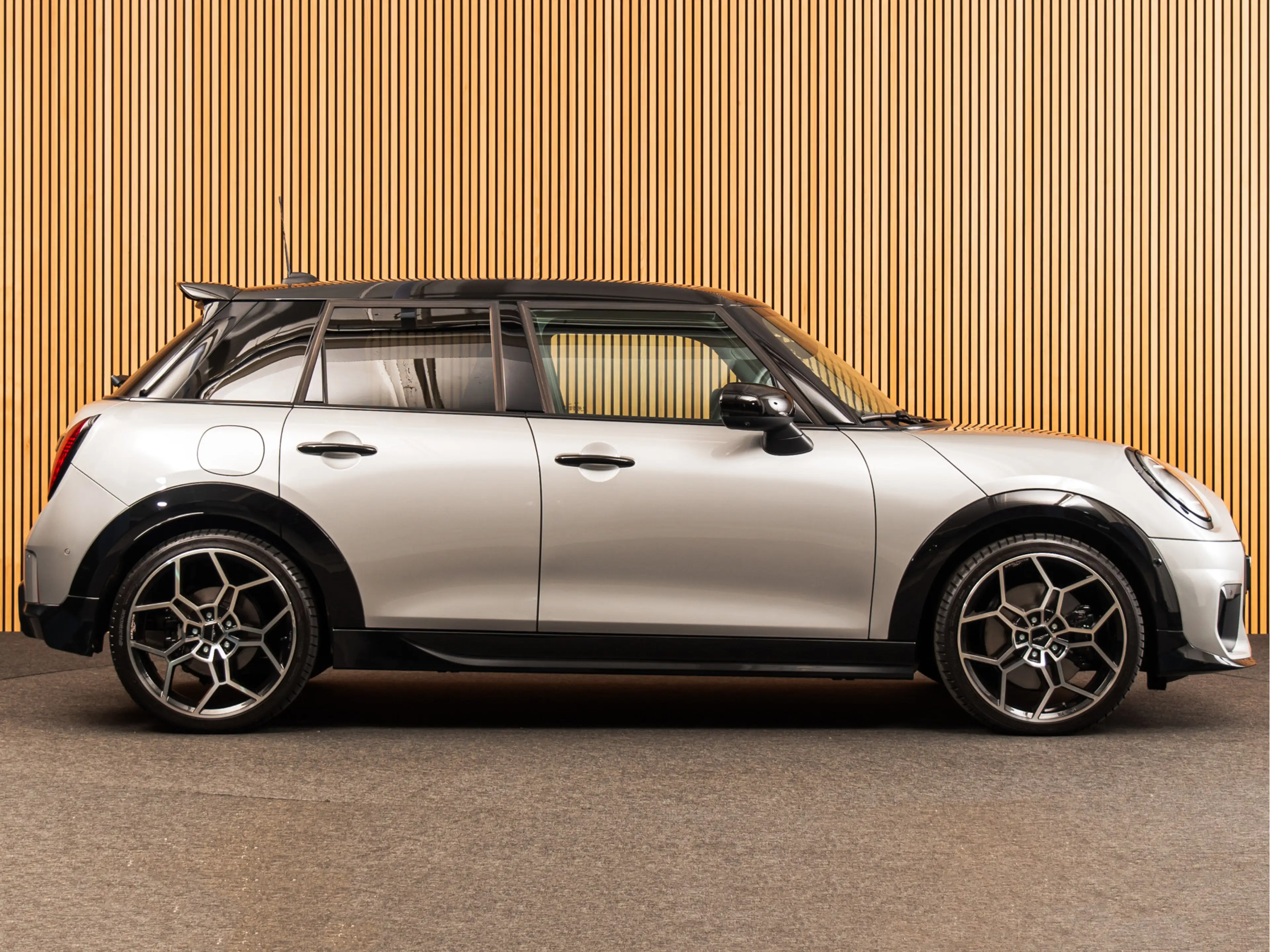 MINI Cooper S 5-Deurs 2.0 John Cooper Works XL JCW | XL | MASSAG — photo 6