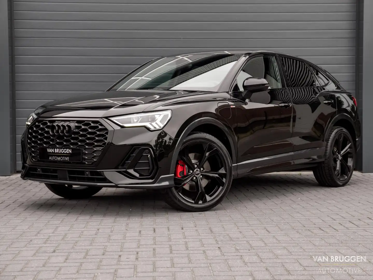 Audi Q3 Sportback 45 TFSI E S-Line BTW ACC Trekhaak 20" Ca Noir - 1