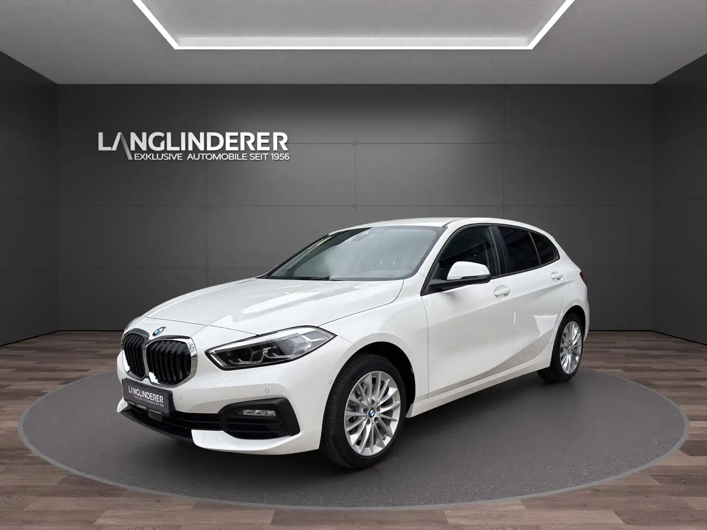 BMW 120 d 5-Türer Advantage NP 49.919,- h/k WirelssChargin Weiß - 1