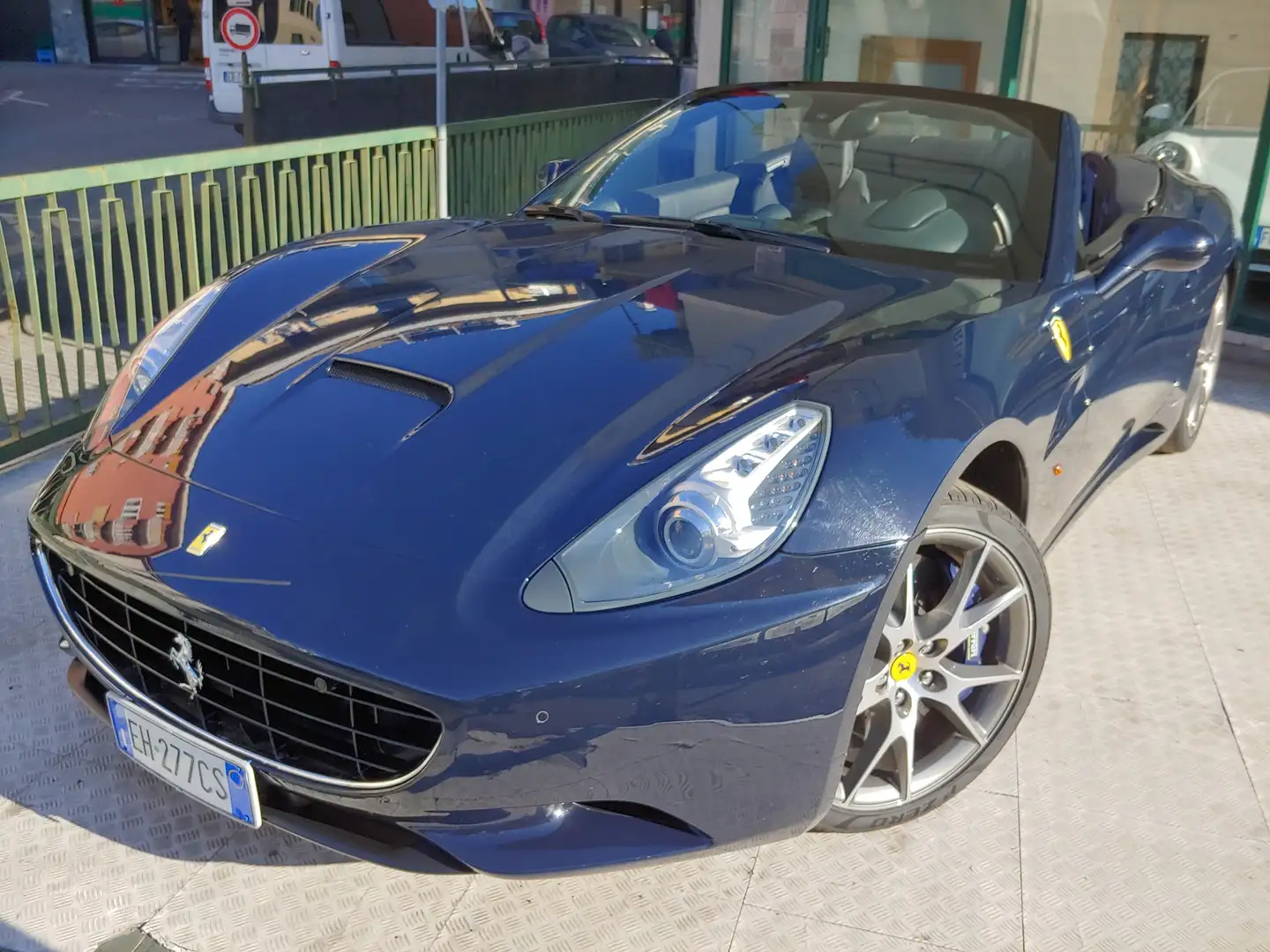 Ferrari California California 4.3 dct Blauw - 1