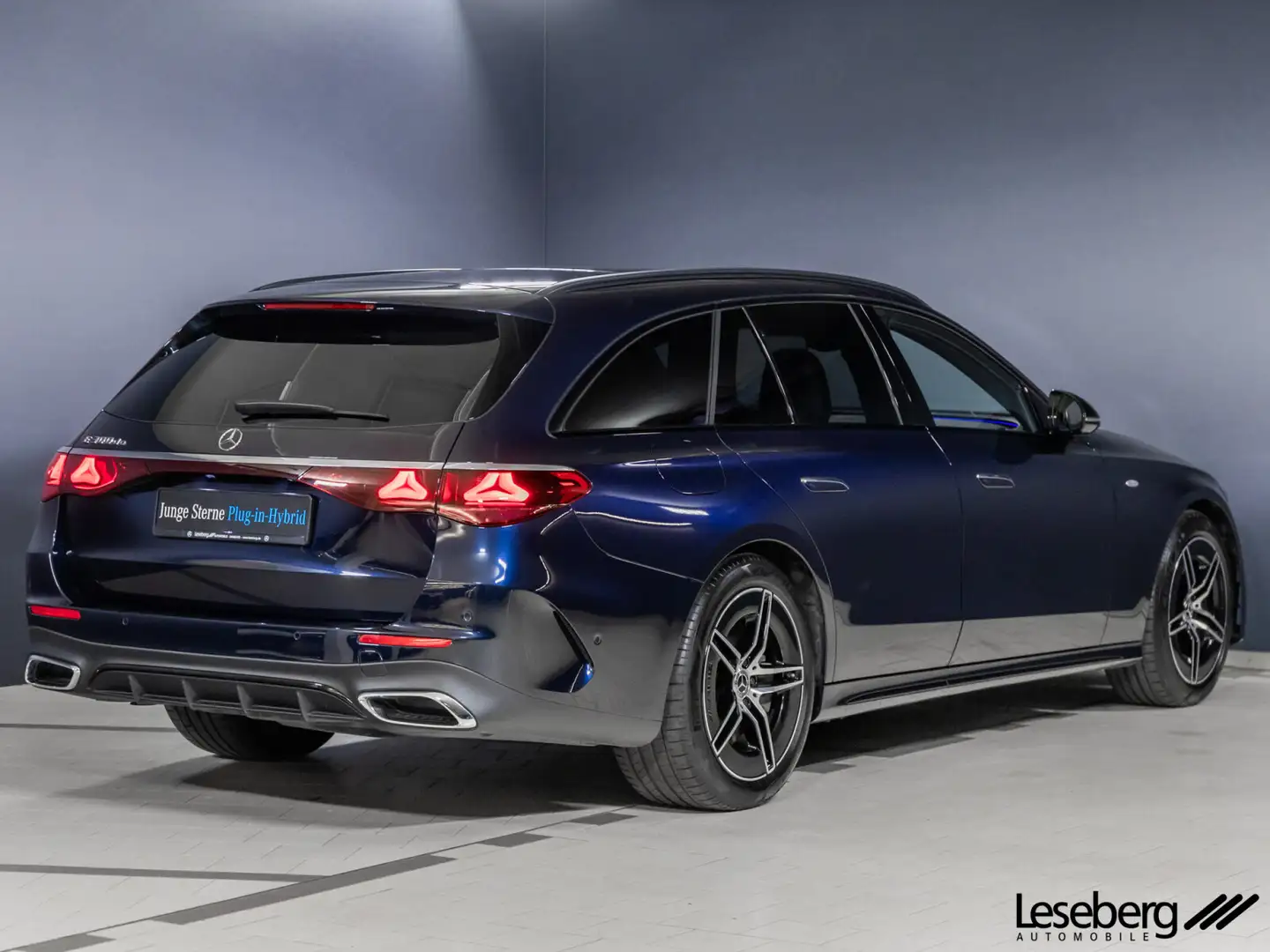 Mercedes-Benz E 300 E 300 T de AMG LED/AHK/Distronic/Kamera/Ambiente Blau - 2