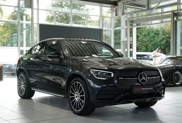 Mercedes-Benz GLC view 5