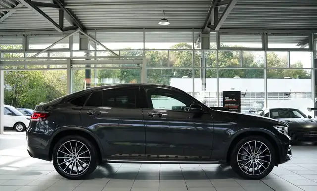 Mercedes-Benz GLC view 6