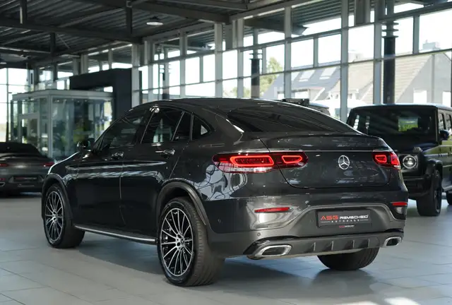 Mercedes-Benz GLC view 9