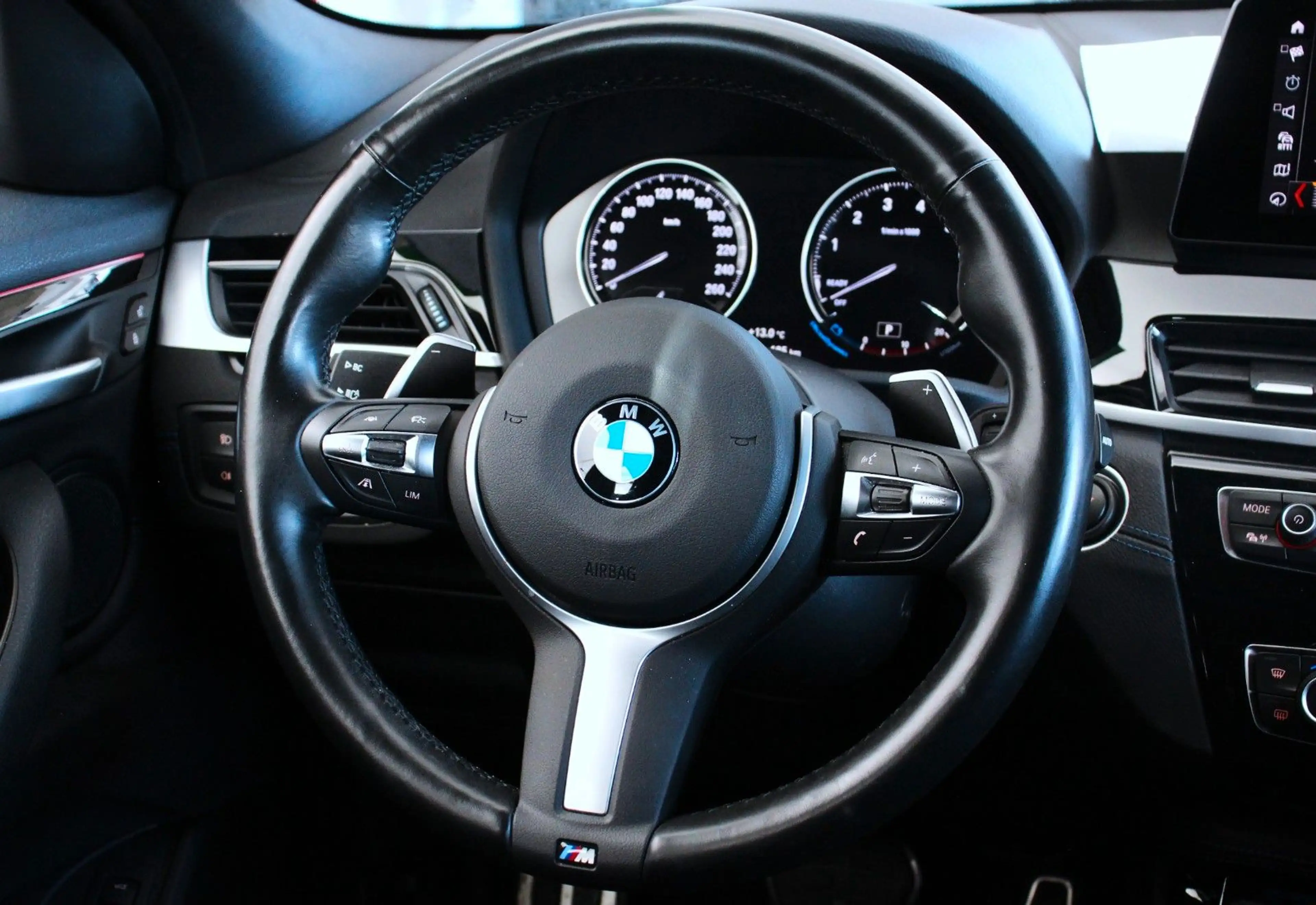 BMW X2 xDrive M35i (F39)*LED*ACC*KAM*HUD*NaviPlus — photo 9