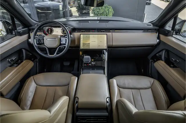 Land Rover Range Rover Sport view 9