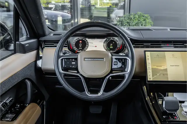 Land Rover Range Rover Sport view 12