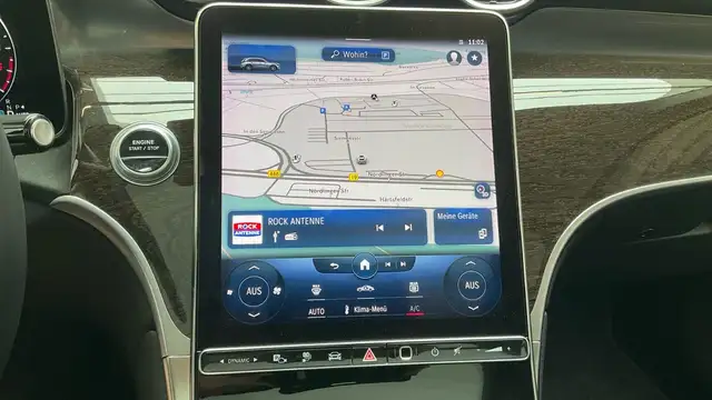 Mercedes-Benz GLC view 12