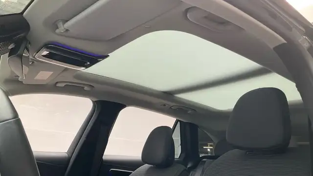 Mercedes-Benz GLC view 5