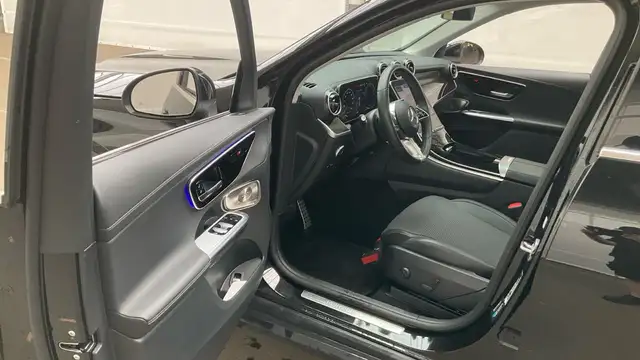 Mercedes-Benz GLC view 8