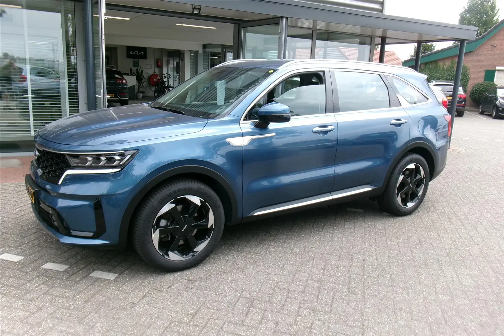Kia Sorento 1.6 Turbo 230pk Hybrid Automaat 7-zitpl. DynamicLi Blauw - 2