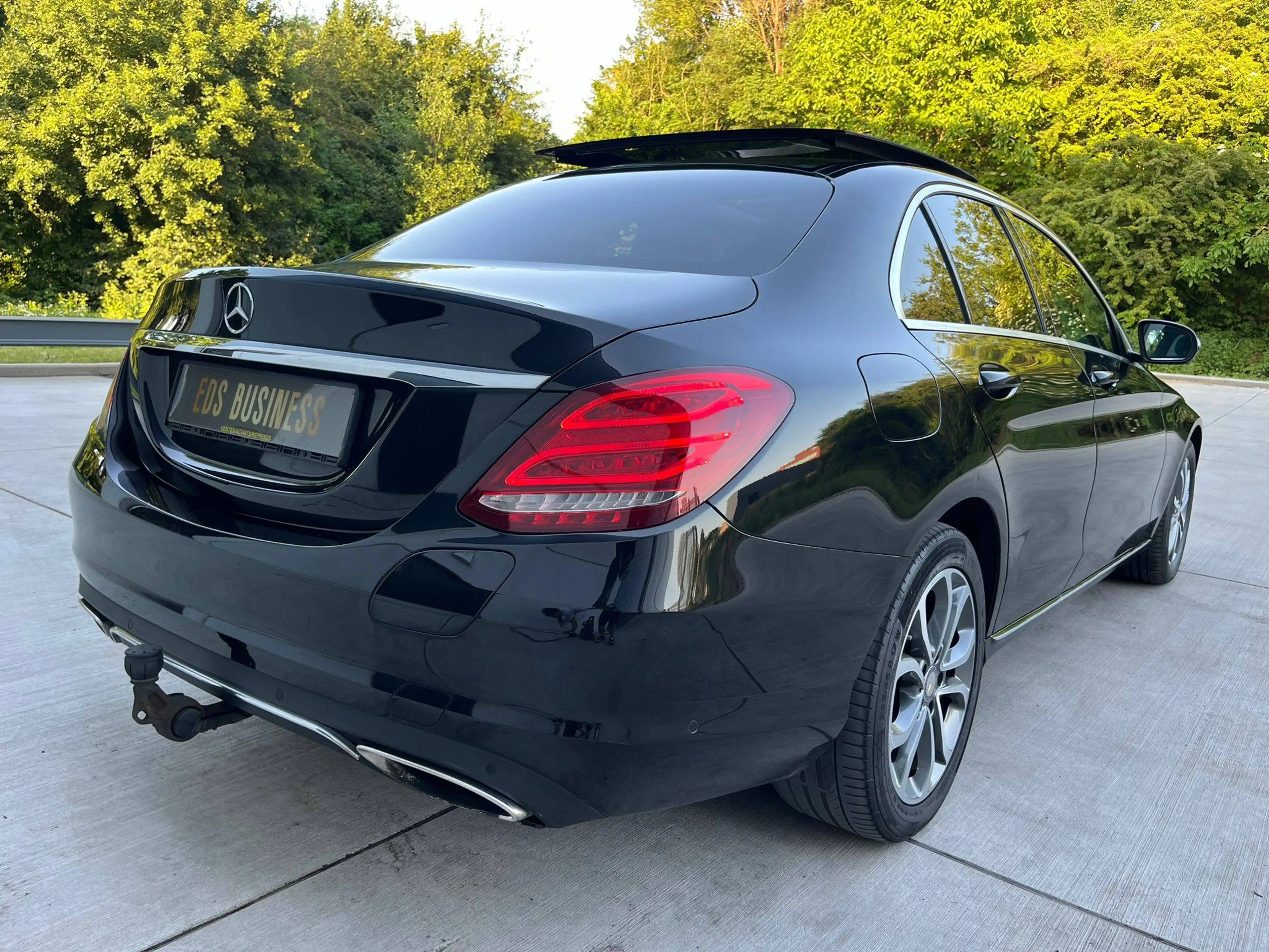 Mercedes-Benz C 350 C 350 e Plug-In Hybrid — photo 11