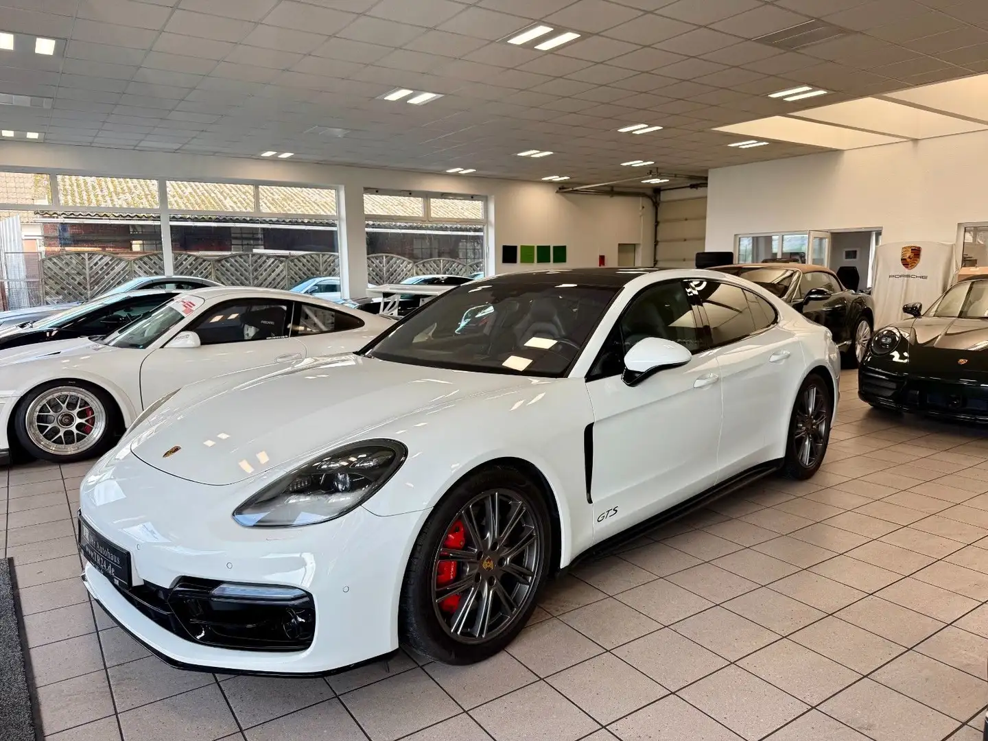 Porsche Panamera GTS Panorama/ACC/HeadUP/BOSE Weiß - 2