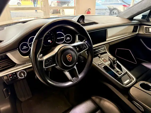 Porsche Panamera view 15