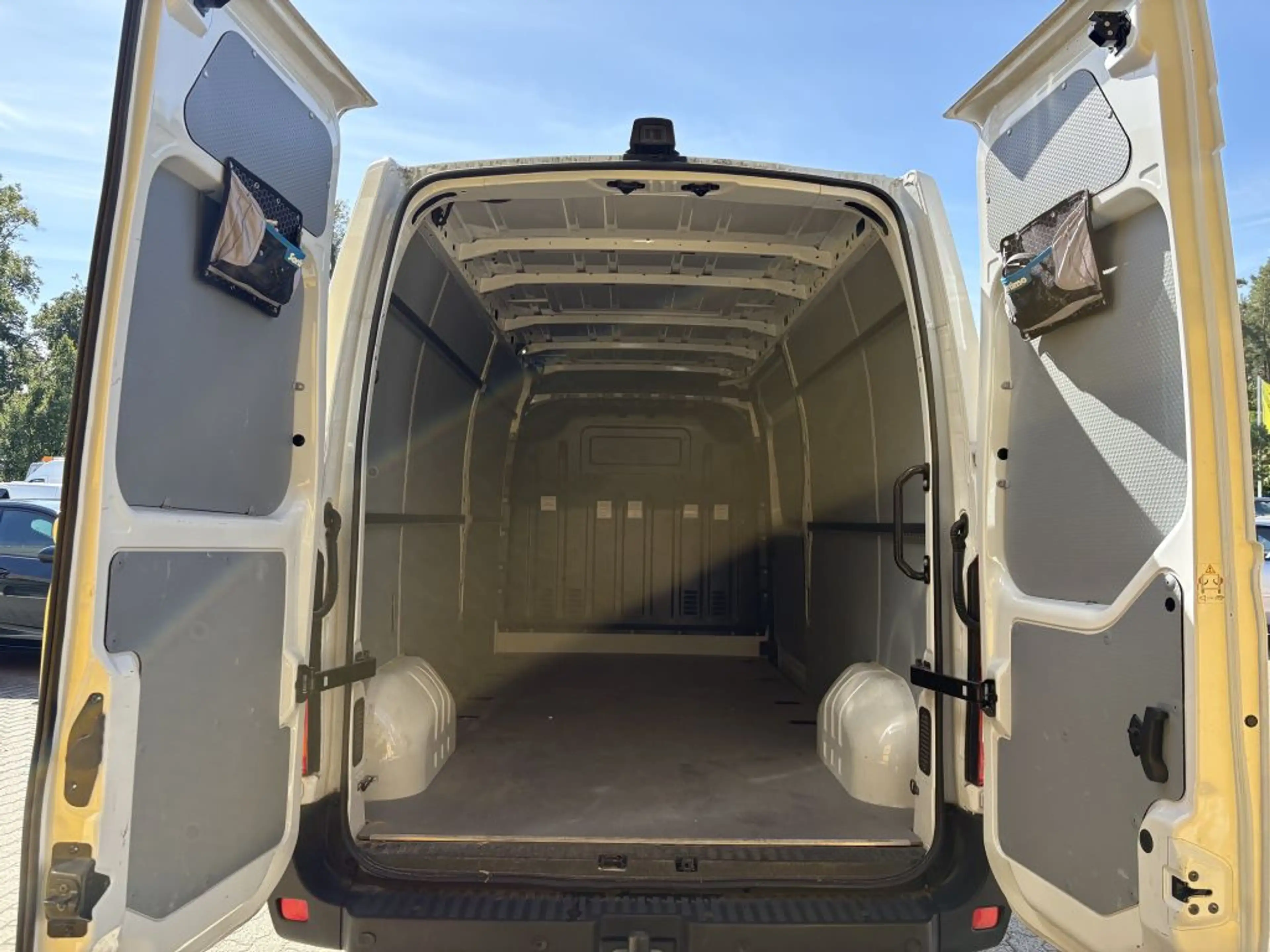 Opel Movano 2.3 D L3H2 2WD VA — photo 6