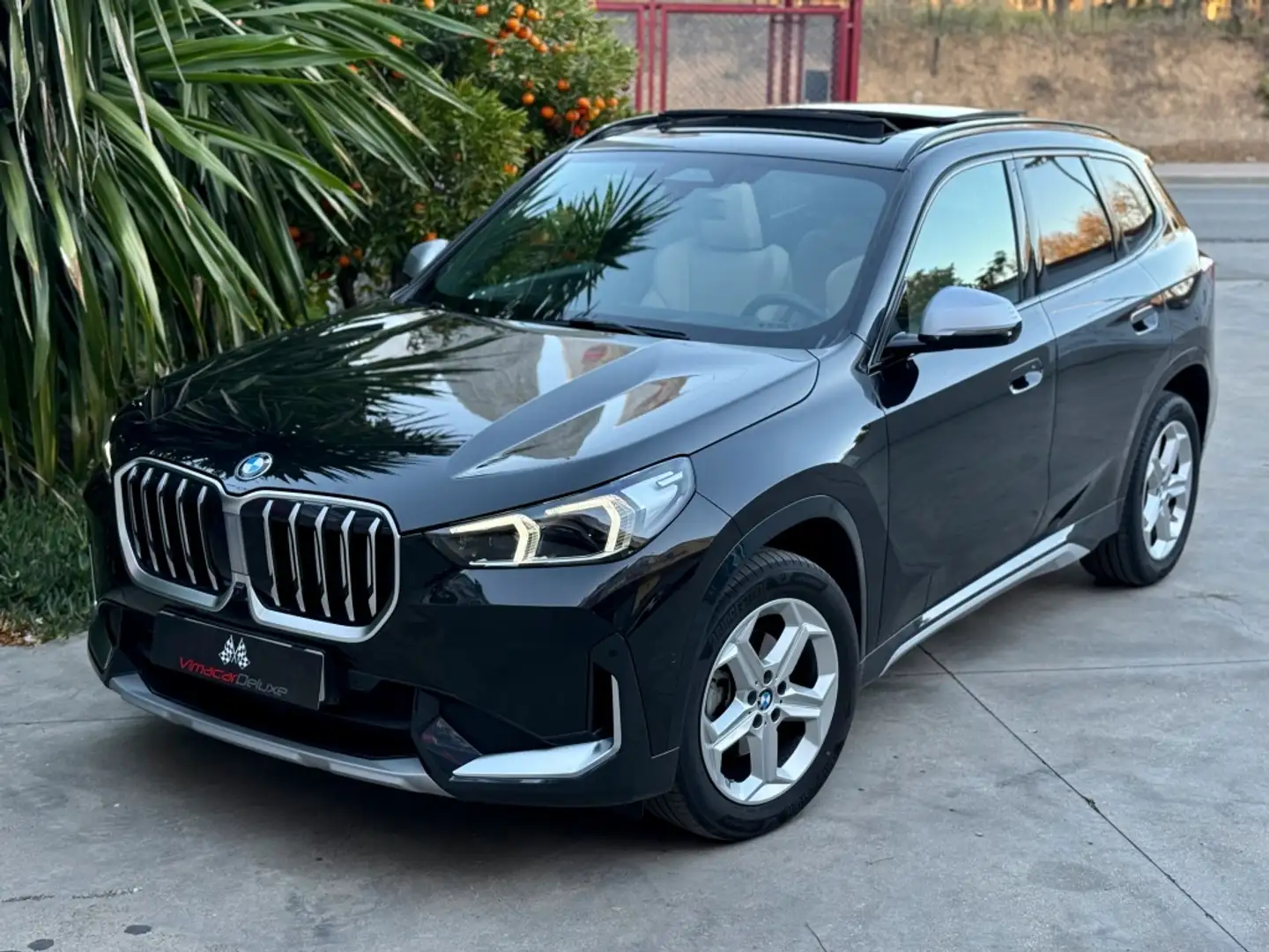 BMW X1 sDrive 18dA xLine Negro - 1