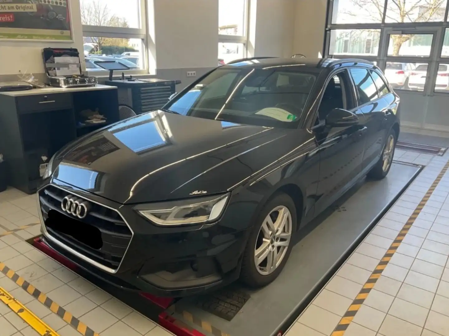 Audi A4 Avant 40 TFSI *HEAD-UP*LED*KAMERA* Schwarz - 2