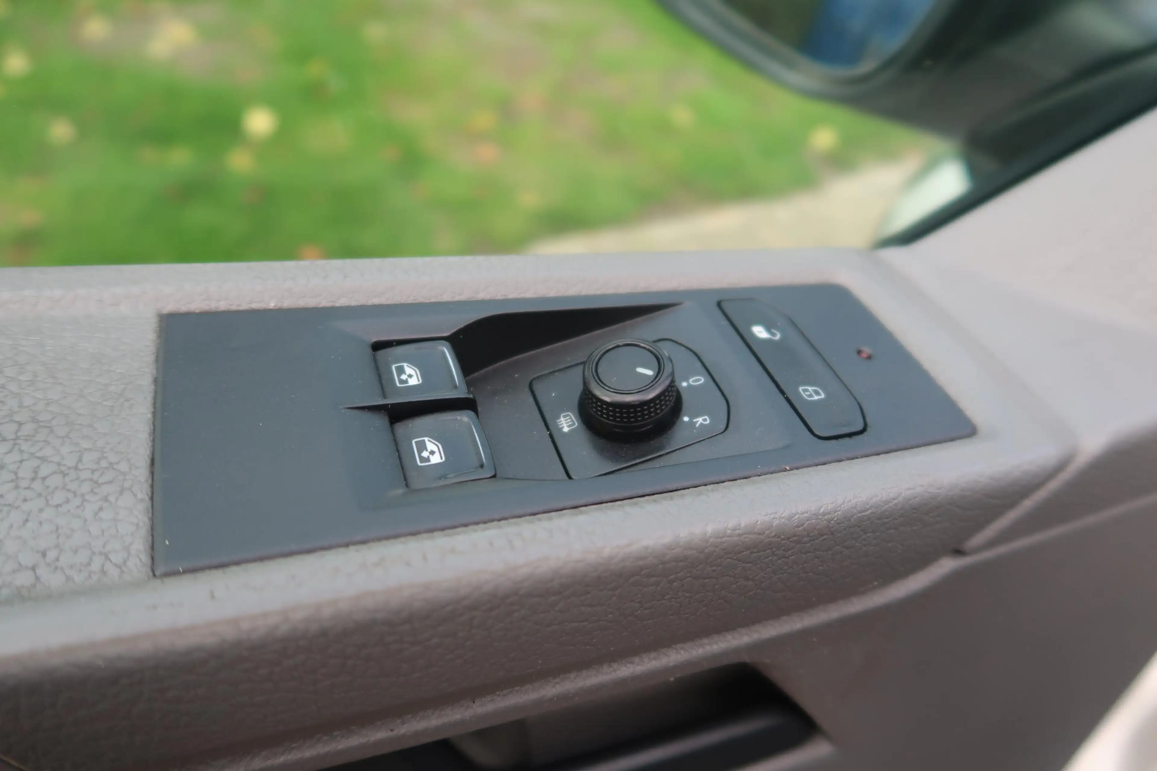 Volkswagen T6.1 Transporter 2.0 TDI L2H1 DC 28 Comfortline 6 persoons PICK UP — photo 10