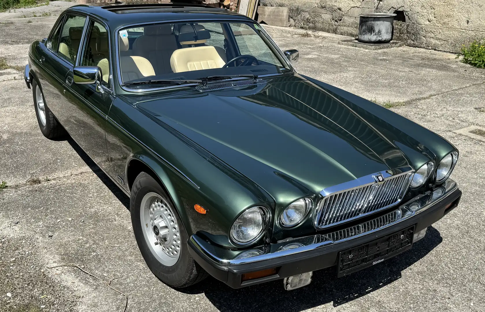 Jaguar XJ12 Daimler Double Six Grün - 1