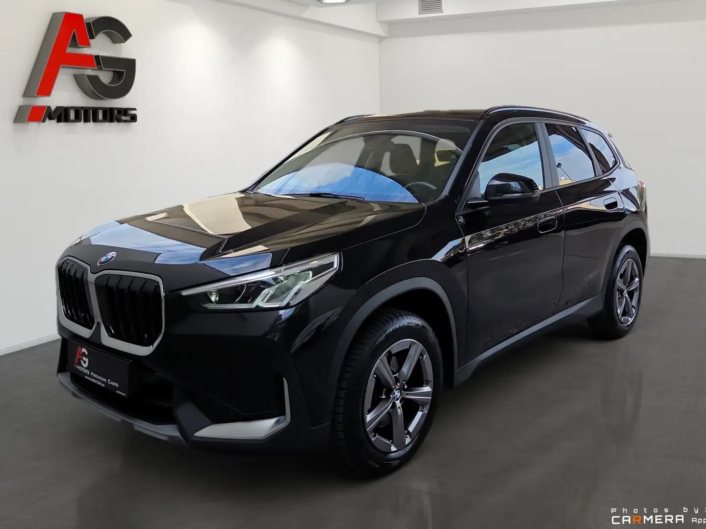 BMW X1 sDrive18d Aut./LED/Kamera/SHZ/1.Besitz Schwarz - 1