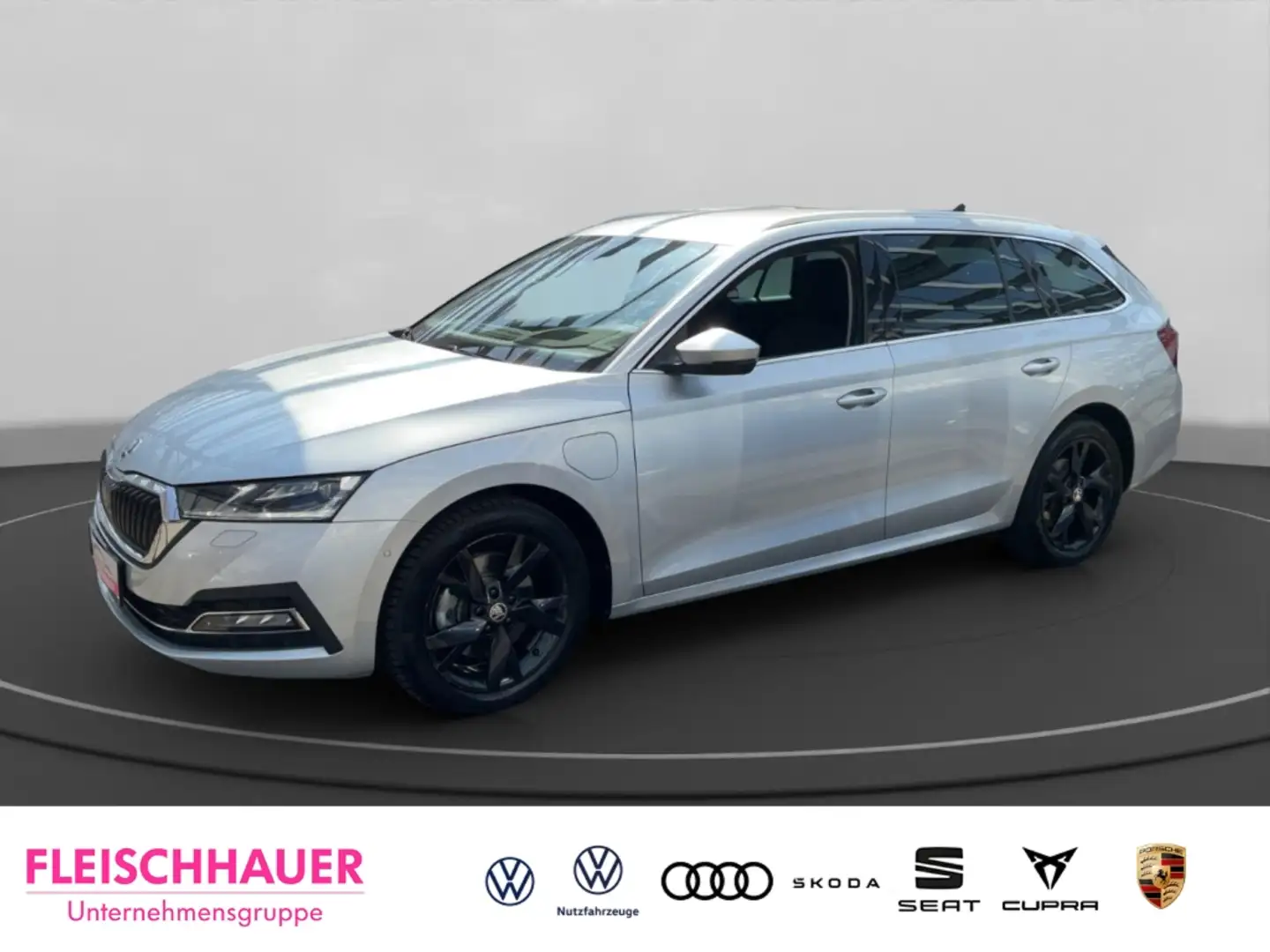 Skoda Octavia Combi 1.4 TSI iV DSG HUD Navi Digitales Cockpit Me Argent - 1
