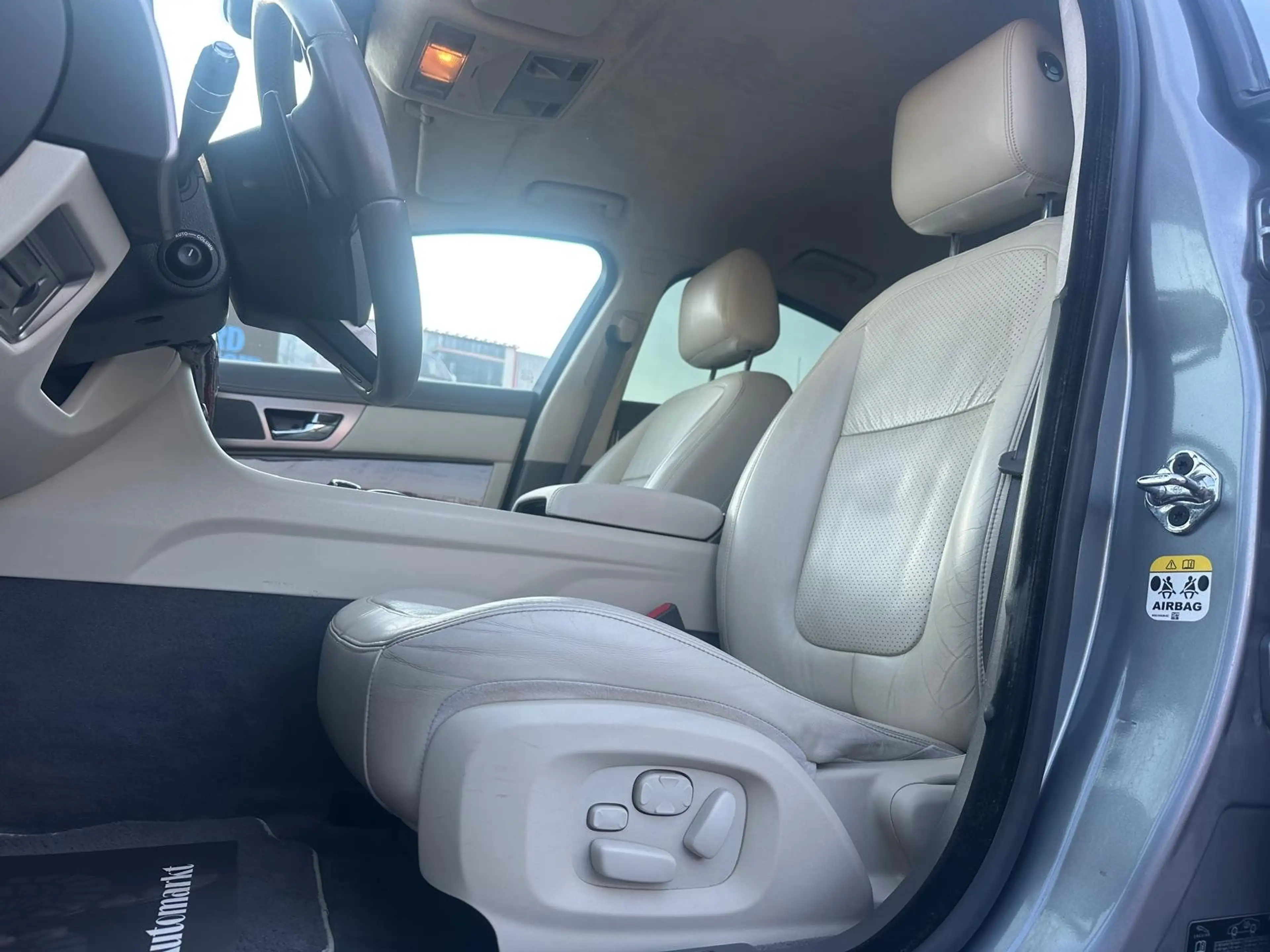 Jaguar XF 3.0 V6 Diesel Portfolio *2-Besitz*Finanzierung* — photo 14