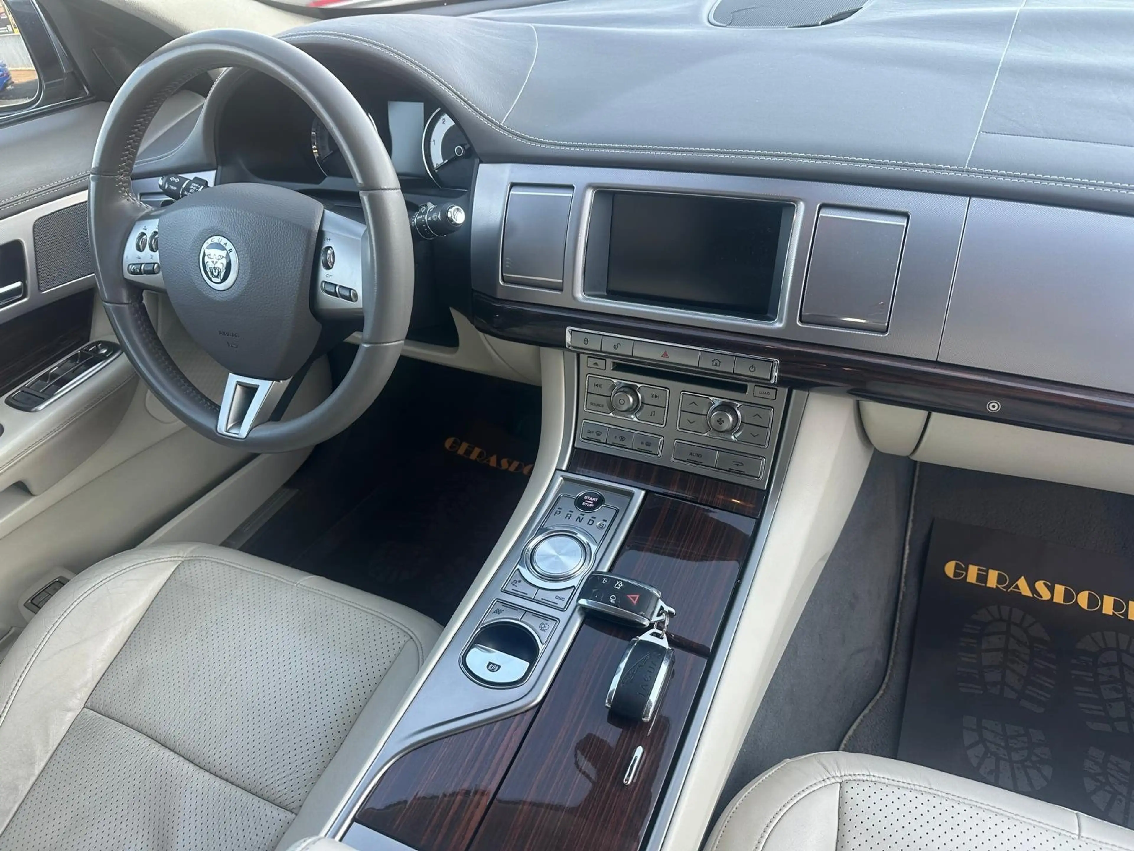Jaguar XF 3.0 V6 Diesel Portfolio *2-Besitz*Finanzierung* — photo 13