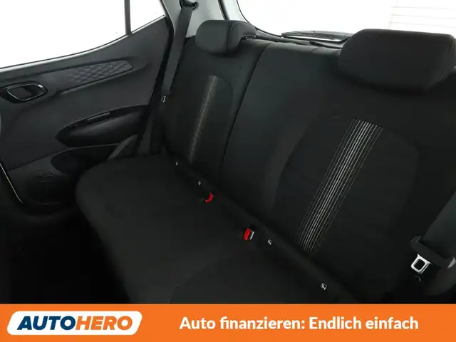Hyundai i10 view 14