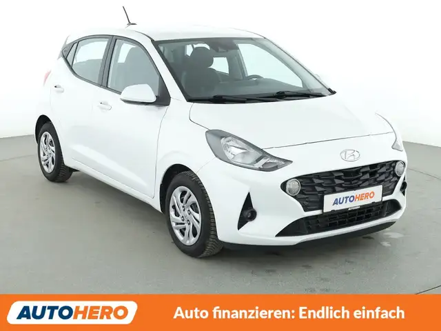 Hyundai i10 view 8