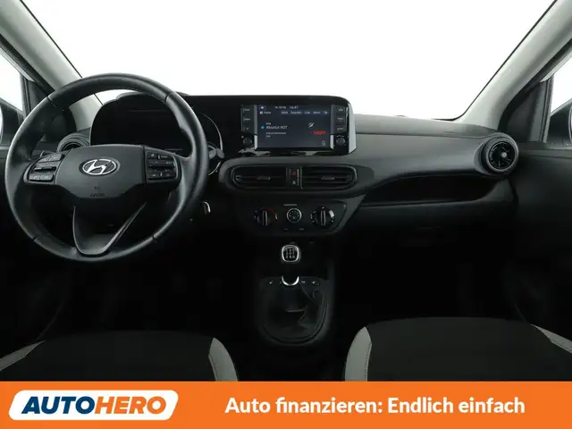 Hyundai i10 view 12
